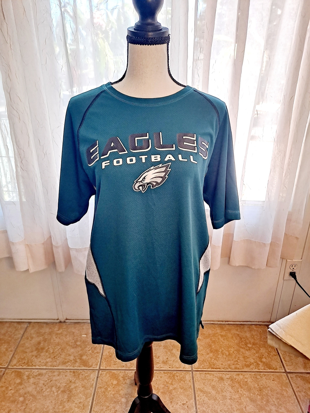 Eagles Football Men's Teal Short-Sleeve Performance Shirt